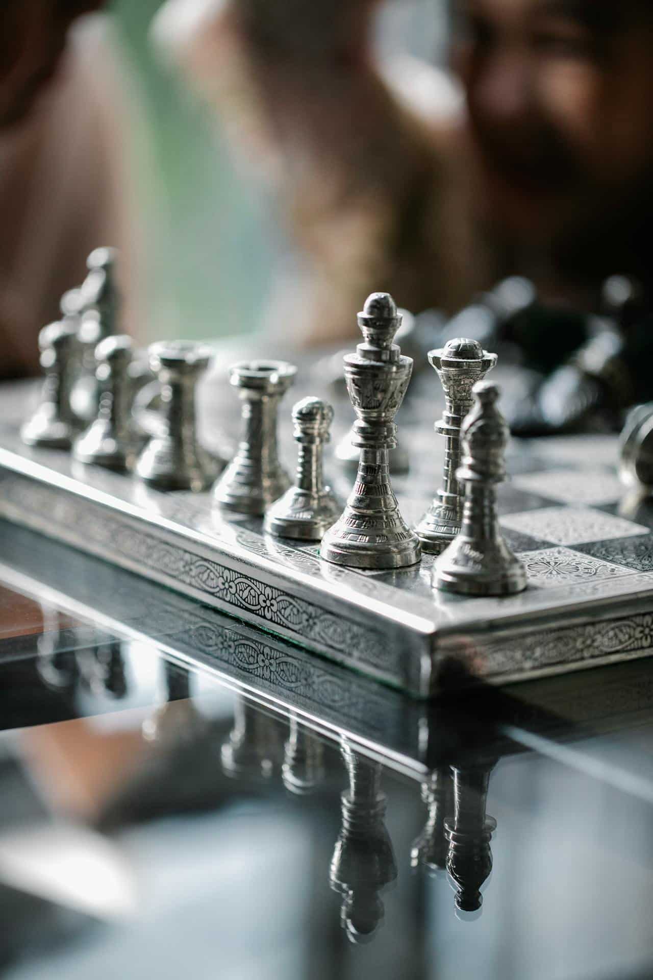 Chess pieces symbolizing Dauds Advisory competition law and policy advisory